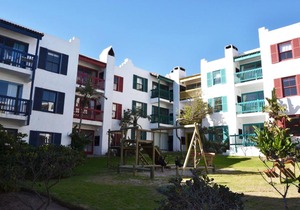 Club Mykonos Athenian Cascades