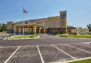 Comfort Inn & Suites Dothan East in Dothan