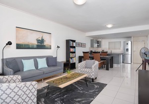 Contemporary City Apartment | Table Mountain Views