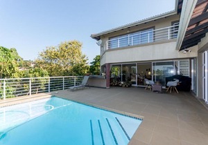 Couple's Luxury and Private Apartment