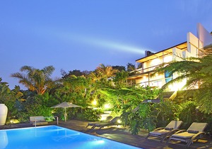 Days at Sea Beach Lodge