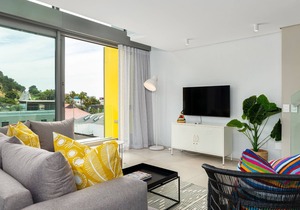 Designer Apartment With Table Mountain Views