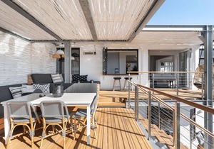 Designer Pool Villa | Tranquil Green Point Oasis