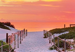 Dolphin Beach E5 by Host Agents