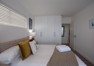 Dolphin House Apartments