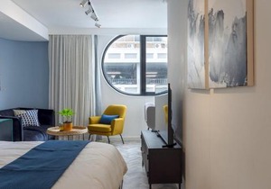 Elegant City Pad