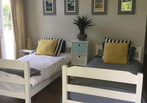Family Rondebosch home to rent