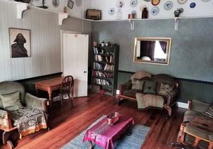 Fountain Baths Guest Cottages (unit 5)