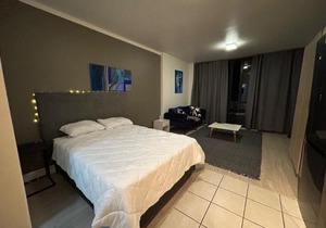 Four Seasons Apartments