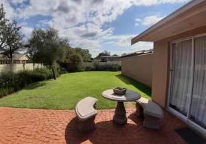 Gathering Guesthouse - Aloe room