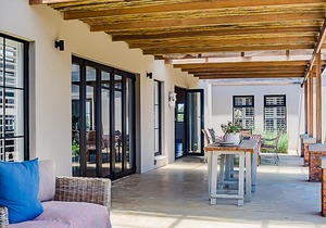 Gowrie Farm House