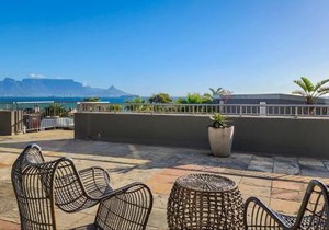 Infinity LG8 Beachfront Apartment