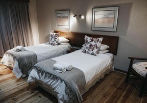 Karoo Country Inn Hotel