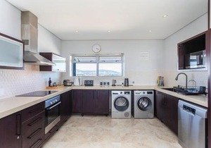 Knightsbridge 902E by CTHA