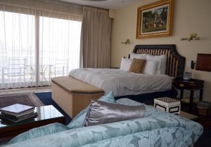 Kosmos Manor Guest House