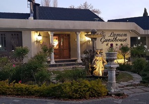 Lamon Guesthouse