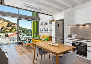 Luxe De Waterkant Apartment | Mountain Views