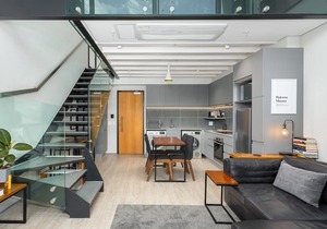 Luxe De Waterkant Apartment with Mountain Views