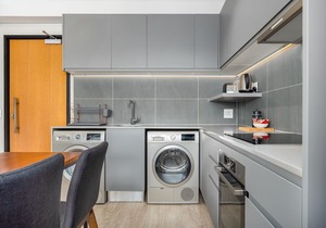 Luxe De Waterkant Apartment with Mountain Views