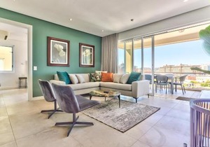 Luxury three Bedroom Apartment - fully furnished and equipped