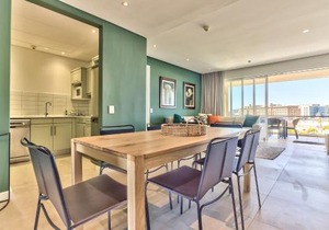 Luxury three Bedroom Apartment - fully furnished and equipped