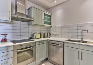 Luxury three Bedroom Apartment - fully furnished and equipped