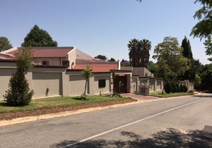 Marion Lodge - Sandton Home away from home