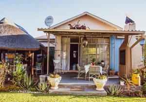 Mirabel Guesthouse