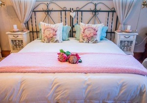 Mirabel Guesthouse