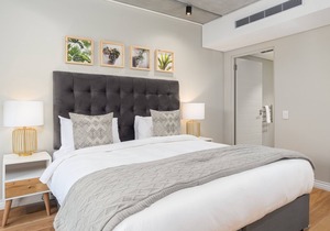 Modern 2 Bedroom Apartment in De Waterkant