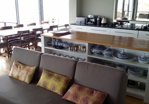 Mountainside 2 floor apartment has magical sea views