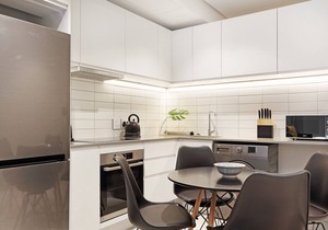 New De Waterkant Apartment with Mountain Views