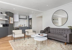 Point Break | Luxe Apartment | Views | Balcony