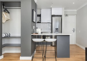 Point Break | Serviced Studio | Mountain Views