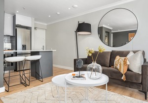 Point Break | Serviced Studio | Mountain Views