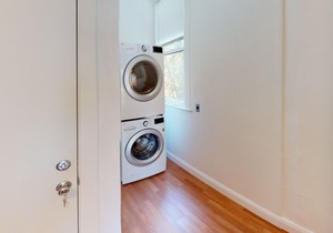 Private Bedroom in Nob Hill! FULLY SERVICED!