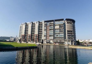 Quayside Waterfront Apartment