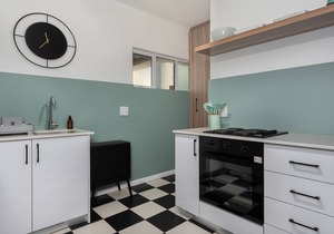 Retro Chic living in heart of Sea Point