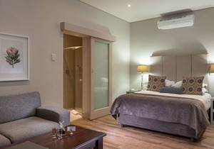 River Place Manor - Deluxe Double or Twin Room C