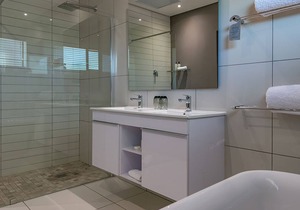 River Place Manor - Family Room C