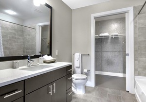 Roomy Mission Bay 2BR, w/ Gym, Pool, near Caltrain, by Blueground