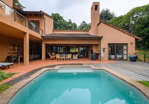 San Lameer Villa 5910 - 4 Bedroom Luxury - 8 pax - San Lameer Rental Agency