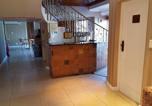 Savoy Lodge with Breakfast included! - nice Budget Triple Room 2