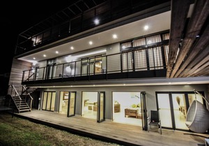 Sheffield Luxury Beach Villa