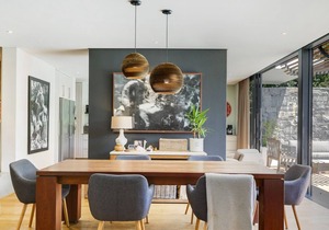 Stunning 3 bedroom en-suite Constantia home
