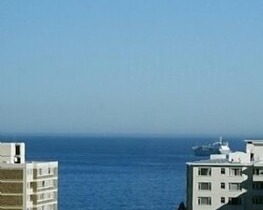 Top Corner Apartment With Views To Robben Island And Table Mountain