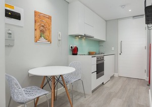 Trendy | Modern | One Bedroom | Green Point