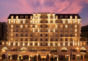 Unit 620 Cape Royale Luxury Apartments