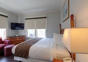 Warfield Hotel