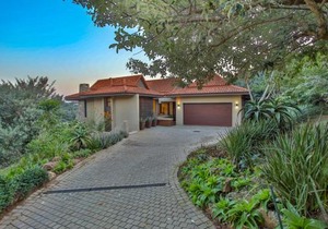 Zimbali 4 Bedroom with pool ZHB1